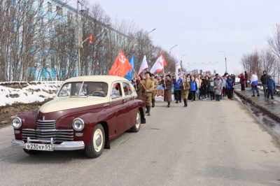 В ОДНОМ СТРОЮ С ГЕРОЯМИ
