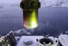 Операция по выгрузке реакторов с утилизируемого ледокола «Сибирь» (фото)